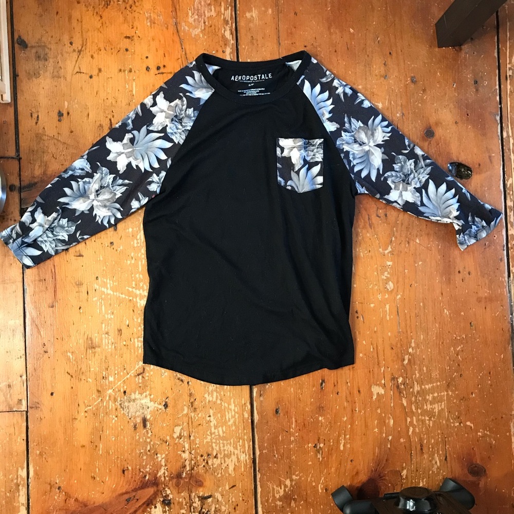 Aeropostale men’s floral/foliage 3/4 sleeve shirt